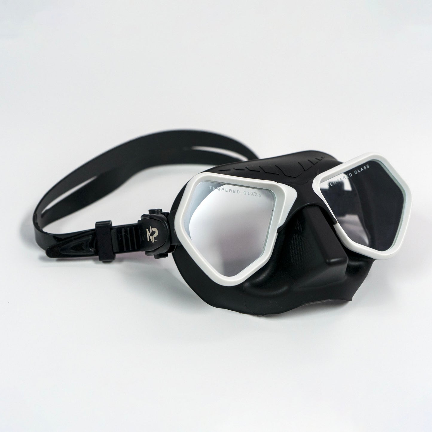 NP Minimal Low Volume Spearfishing Mask White